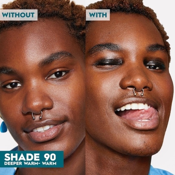 Urban Decay
Hydromaniac Glowy Tinted
Hydrator Foundation 90 ultra-deep neutral - Picture 5 of 13